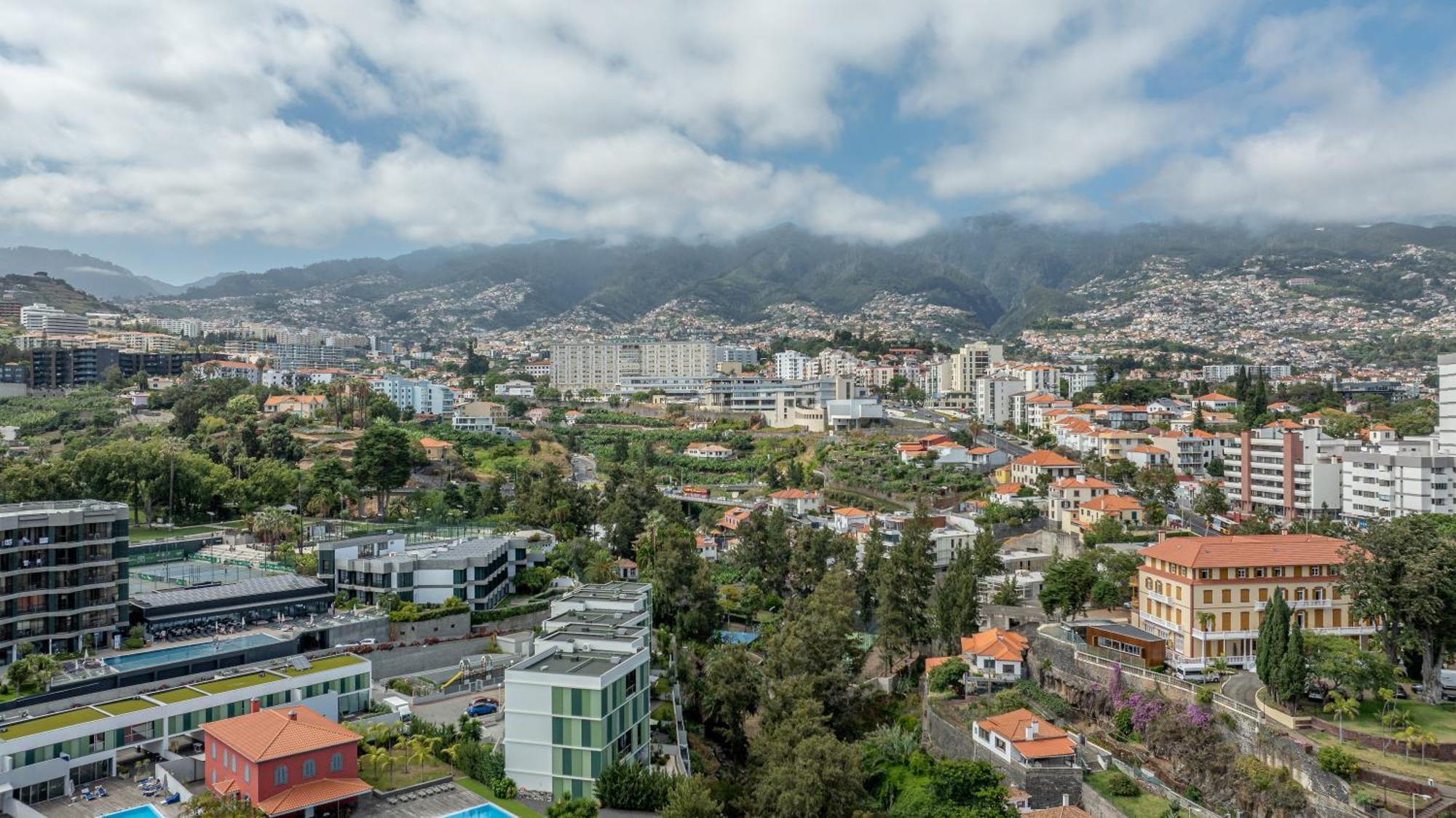 Vista Savoy By Rmz Lägenhet Funchal  Exteriör bild